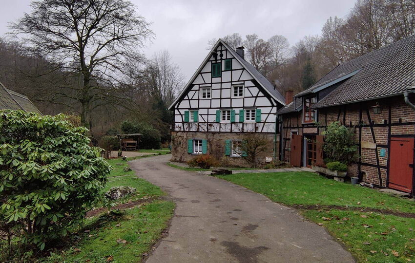Wiembach Wanderweg von der Quelle zur Mündung