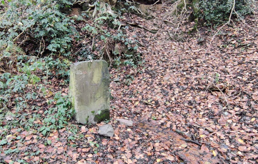 Quellstein des Wiembach in Burscheid